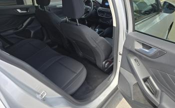 Ford Focus - 14